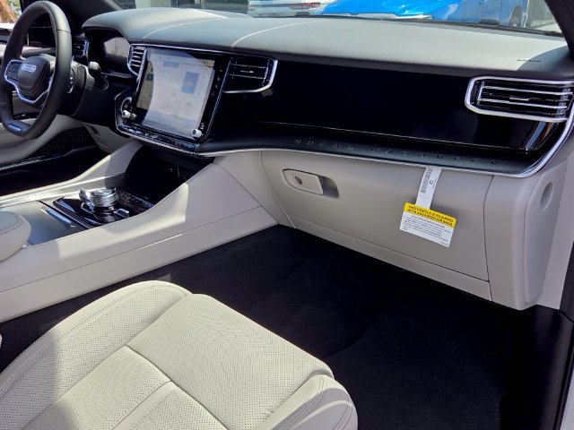 New 2026 Jeep Grand Wagoneer Summit w/ Premium Group III AWD/4WD image 15