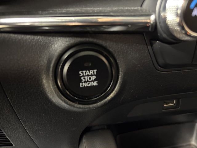 Used 2021 MAZDA MAZDA3 s FWD image 31