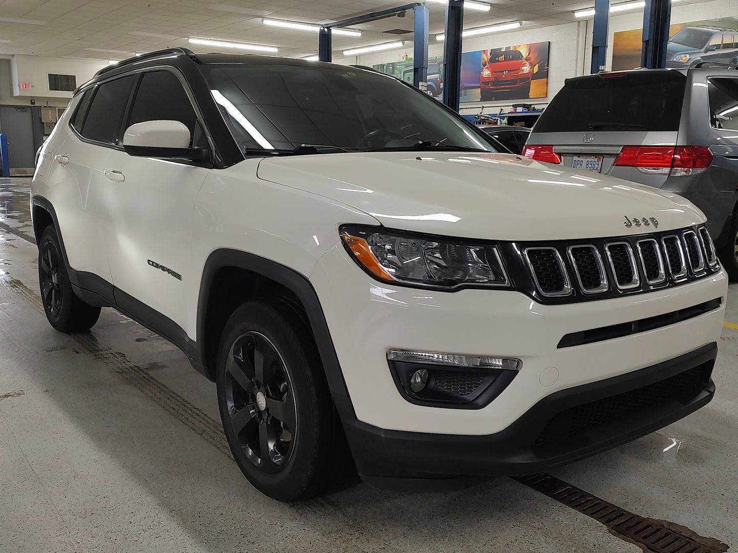 Used 2018 Jeep Compass Latitude w/ Popular Equipment Group AWD/4WD image 4