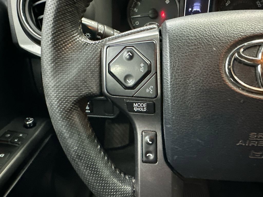 Used 2016 Toyota Tacoma TRD Off-Road w/ Towing Package image 16