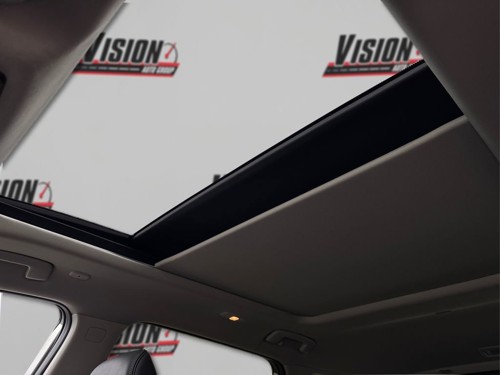 Certified 2025 Nissan Rogue Platinum image 22