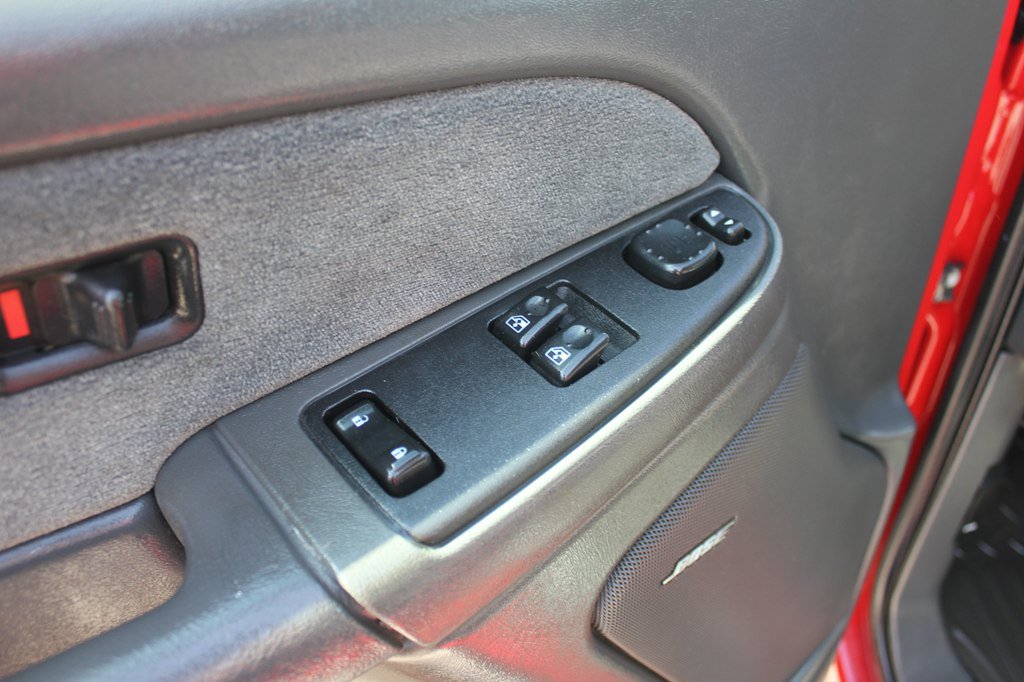 Used 2003 Chevrolet Silverado 1500 LS w/ Off-Road Package AWD/4WD image 27