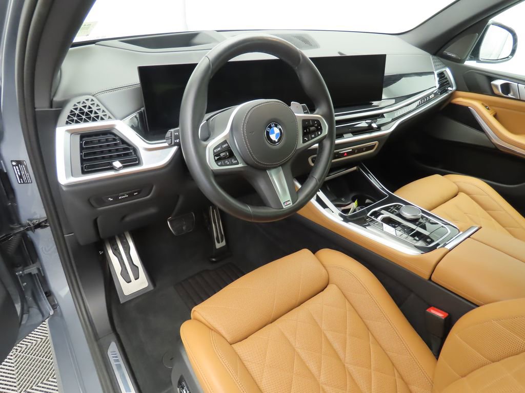 Certified 2024 BMW X5 xDrive40i w/ M Sport Package image 9