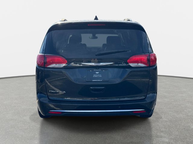 Used 2018 Chrysler Pacifica Touring-L Plus w/ Tire & Wheel Group FWD image 4