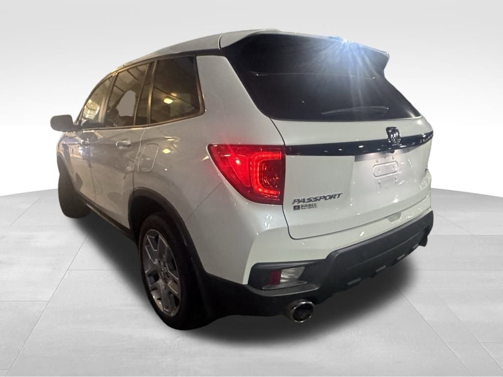 Certified 2025 Honda Passport EX-L image 34