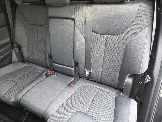 Used 2022 Hyundai Santa Fe XRT image 16