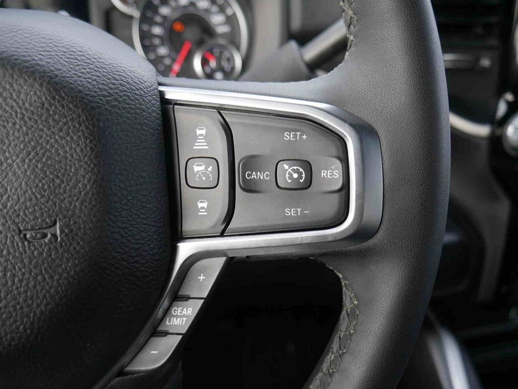 Certified 2025 RAM 3500 Big Horn image 38