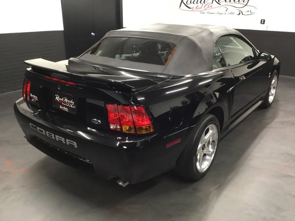 Used 2001 Ford Mustang Cobra RWD image 30