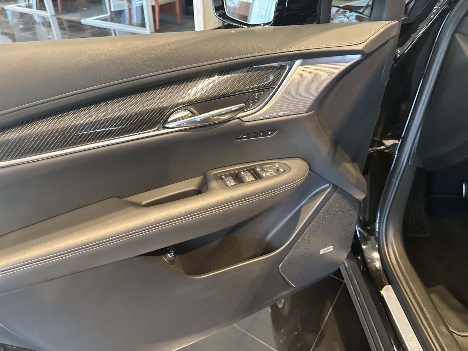 New 2025 Cadillac XT6 Sport image 19