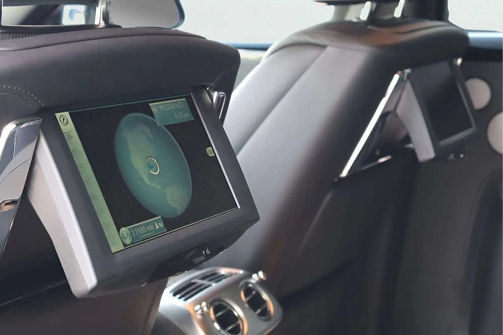 Used 2017 Rolls-Royce Ghost RWD image 5
