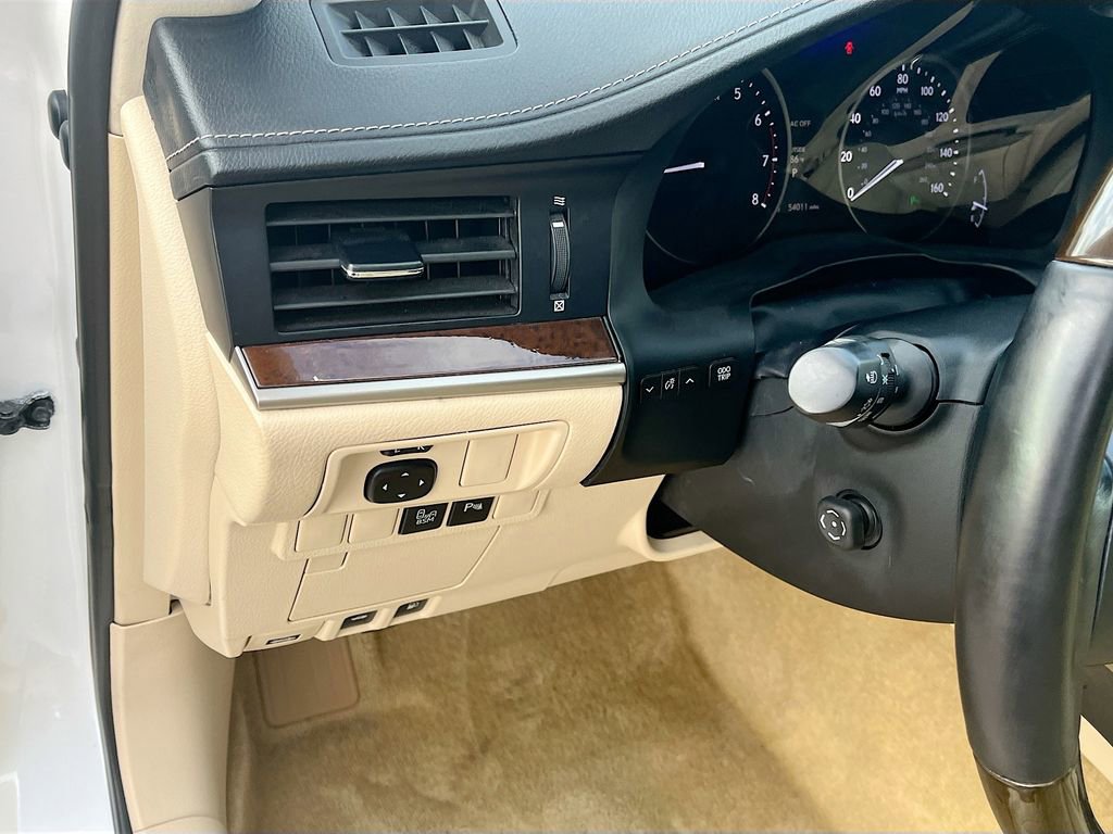 Used 2015 Lexus ES 350 350 w/ Luxury Package image 10