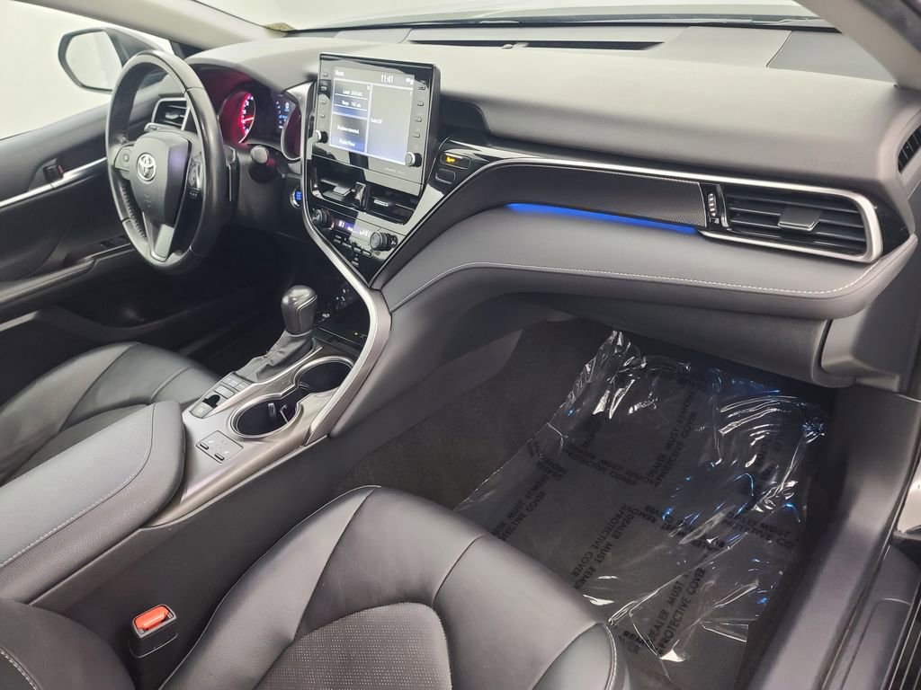 Used 2023 Toyota Camry XSE image 13