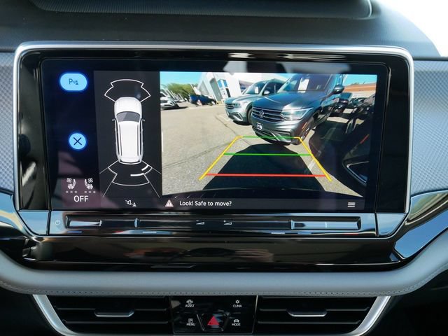 Certified 2026 Volkswagen Atlas Peak Edition AWD/4WD image 31