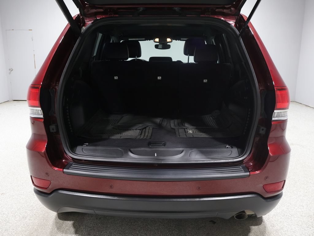 Certified 2022 Jeep Grand Cherokee Laredo X AWD/4WD image 21