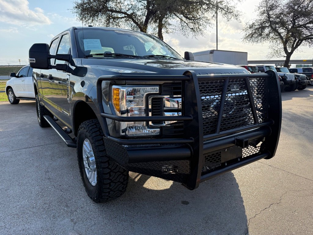 Used 2017 Ford F250 XLT w/ XLT Value Package AWD/4WD image 1