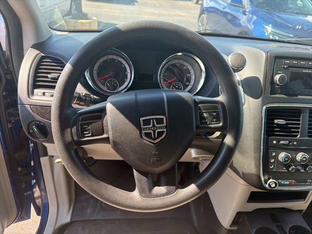 Used 2013 Dodge Grand Caravan SXT FWD image 10