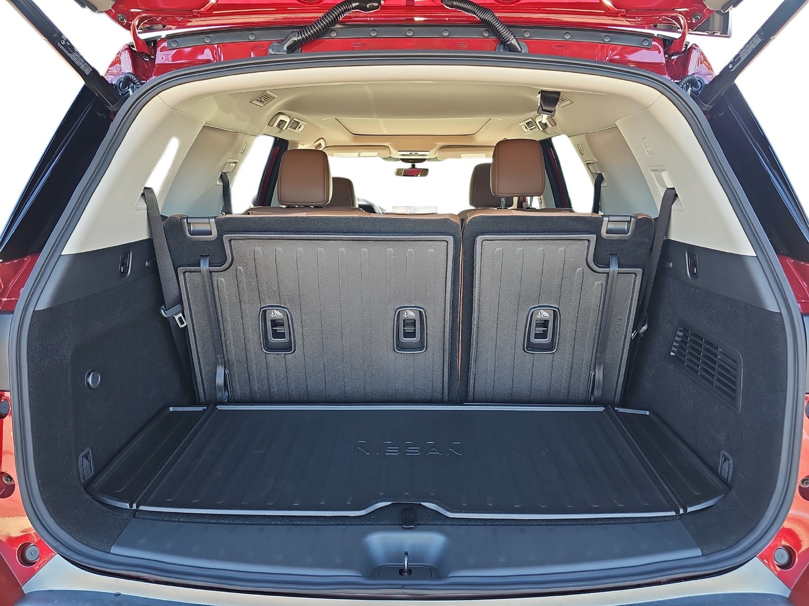 New 2026 Nissan Pathfinder Platinum FWD image 30
