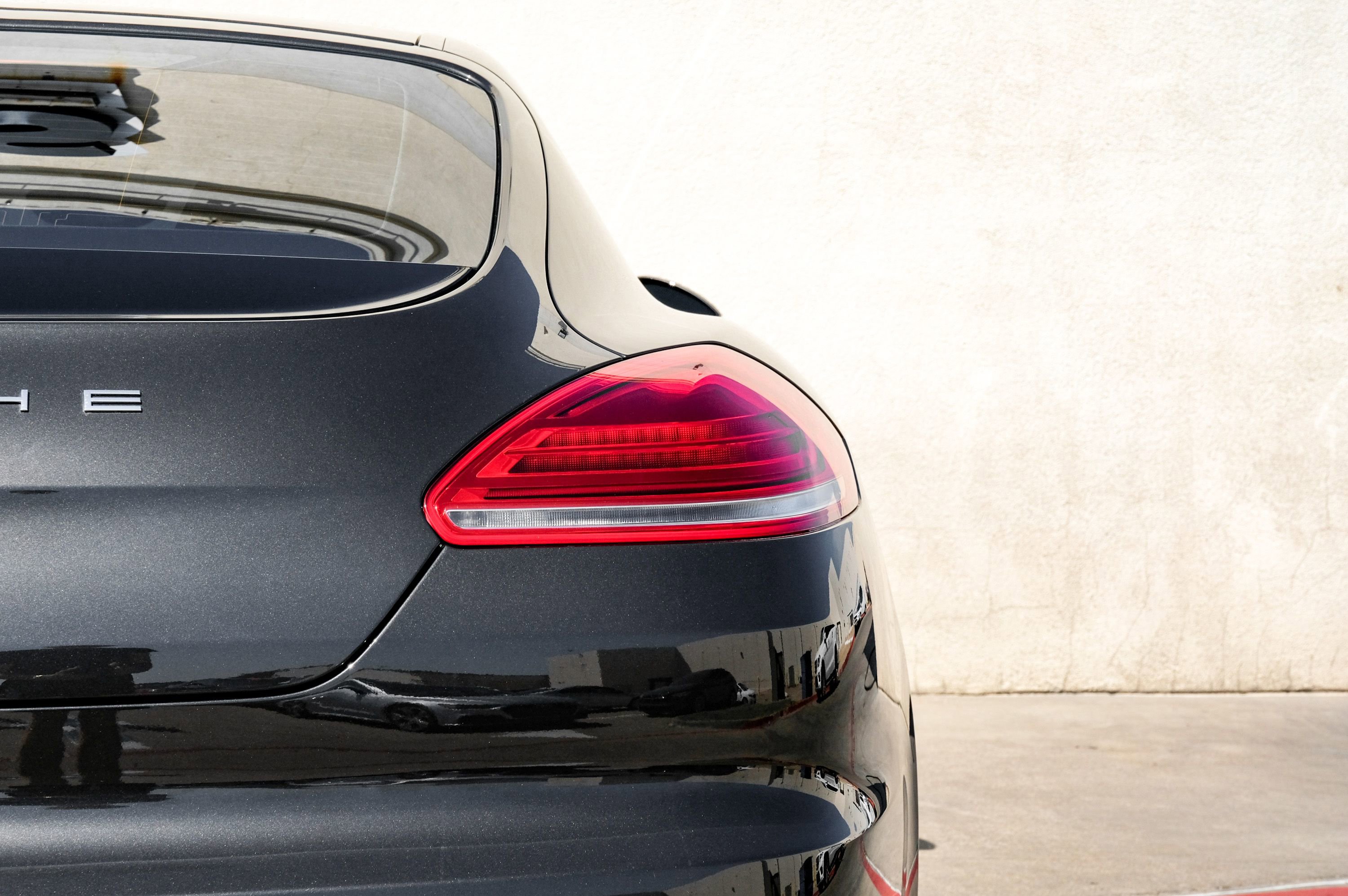 Used 2015 Porsche Panamera S w/ Premium Package Plus image 44