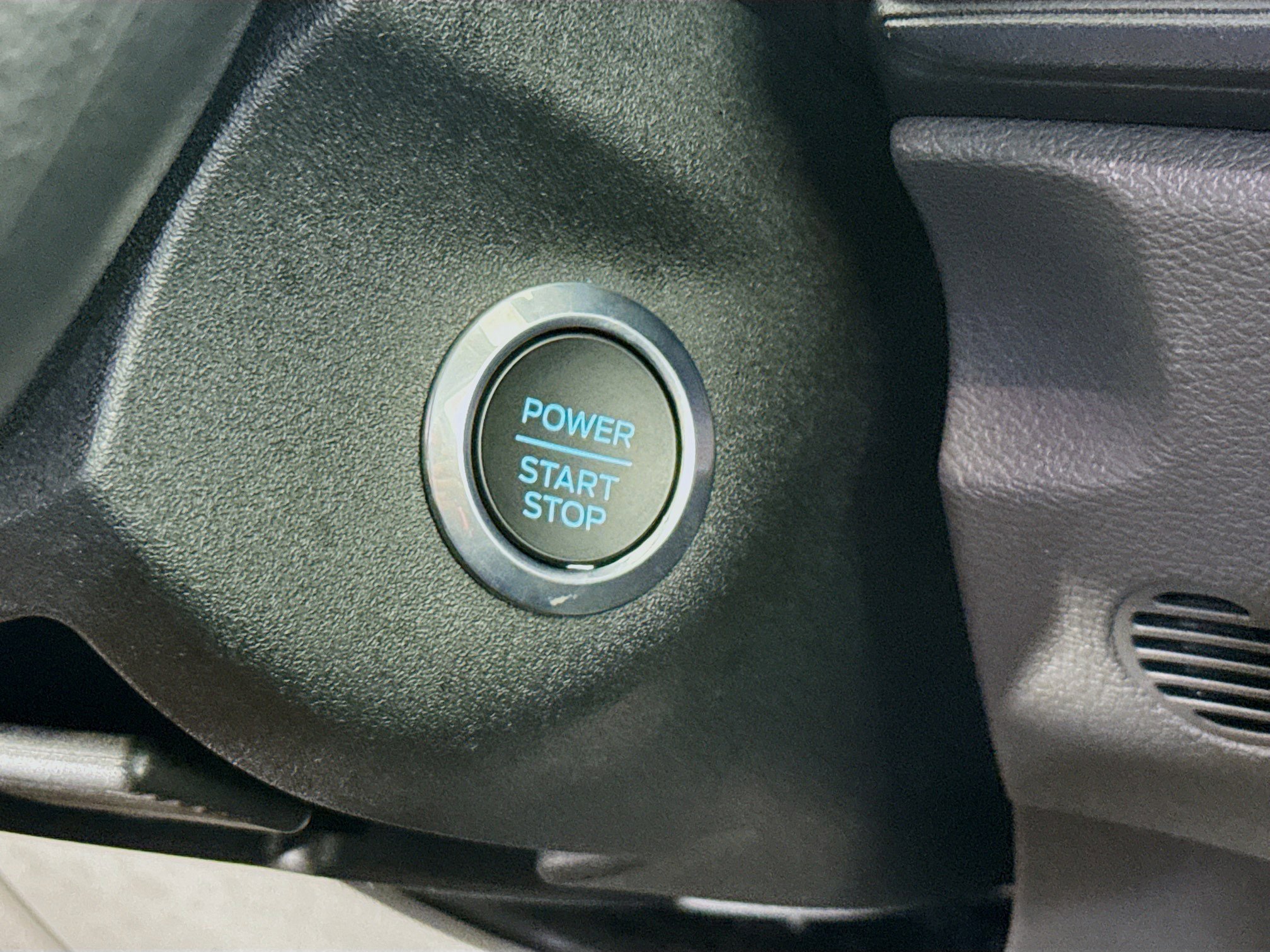 Used 2023 Ford E-Transit Low Roof image 20