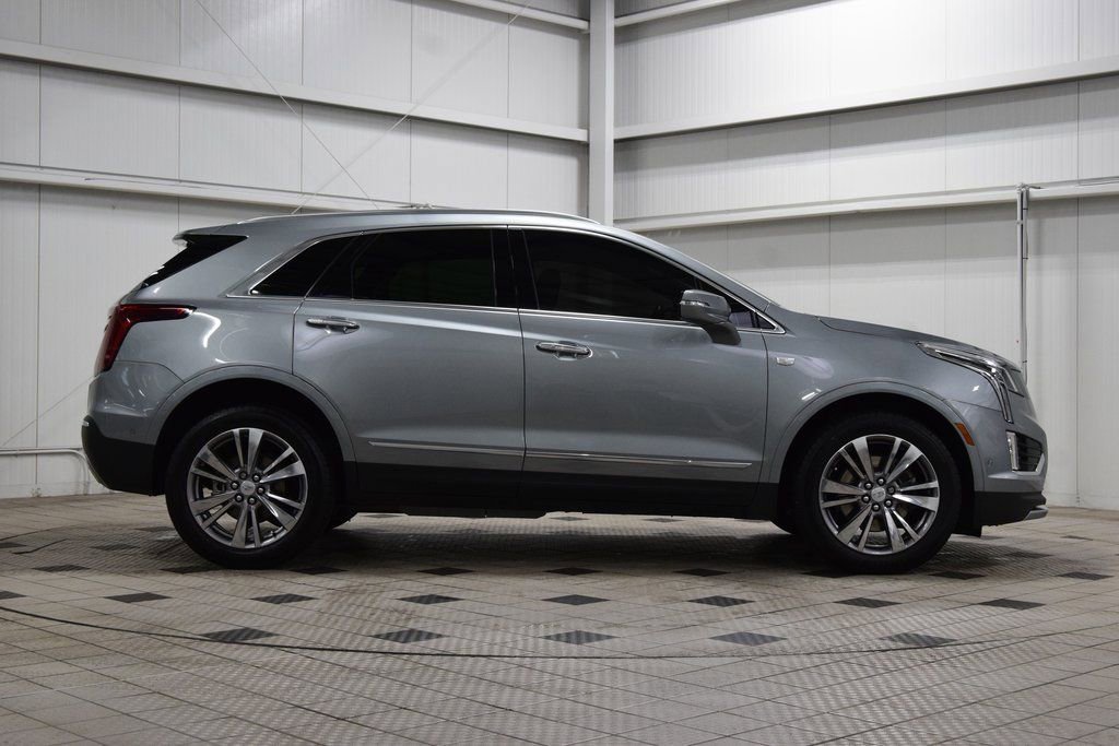 Used 2024 Cadillac XT5 Premium Luxury w/ Technology Package image 9
