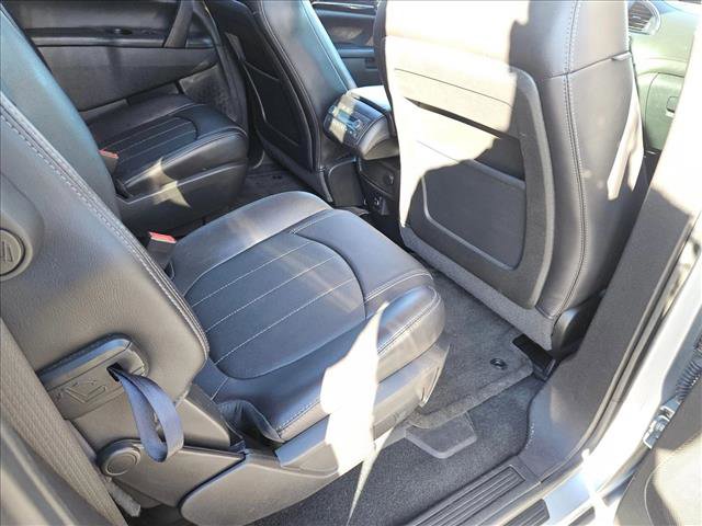 Used 2017 Buick Enclave Premium w/ Experience Buick Package image 18