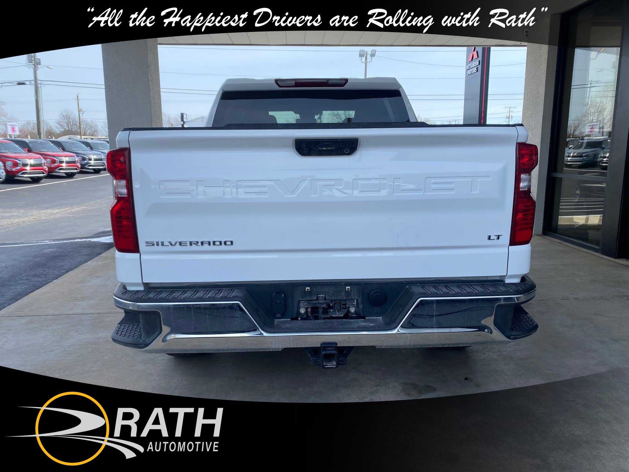 Used 2025 Chevrolet Silverado 1500 LT AWD/4WD image 7