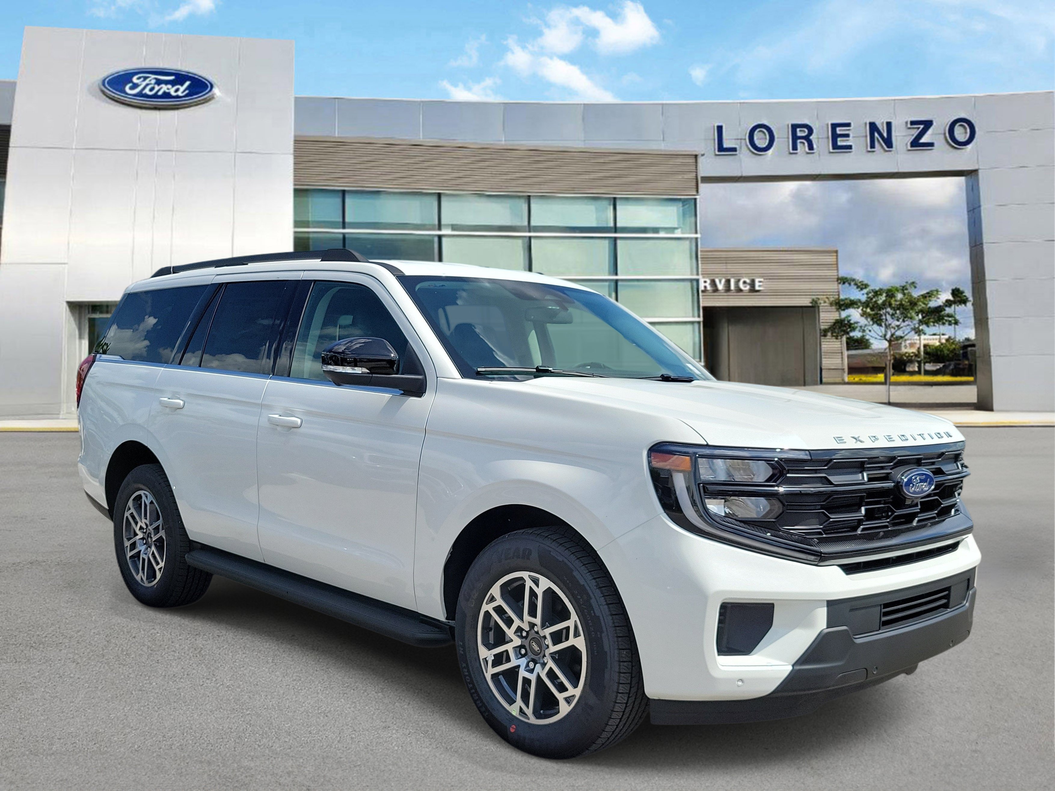 New 2026 Ford Expedition Active RWD image 3
