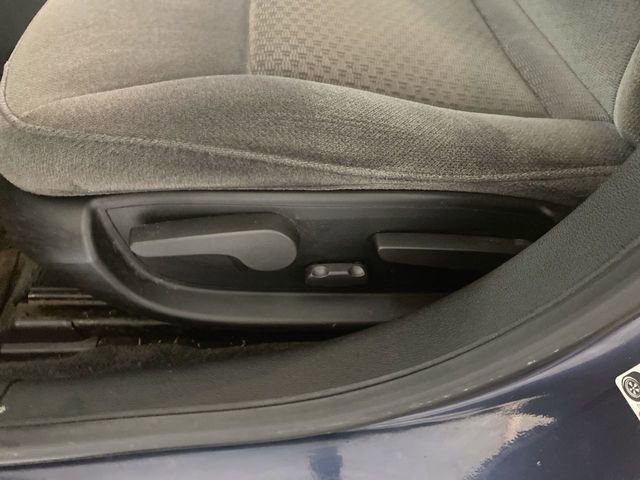 Used 2009 Chevrolet Impala LT FWD image 25