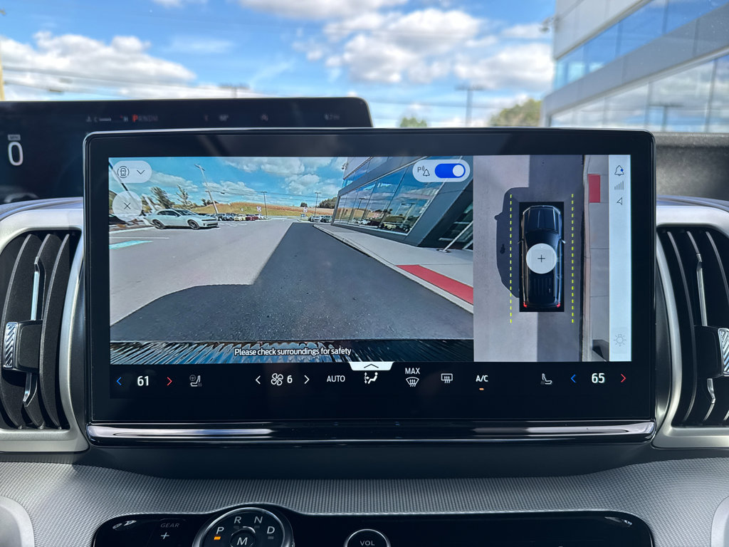 New 2025 Ford Expedition Active image 15