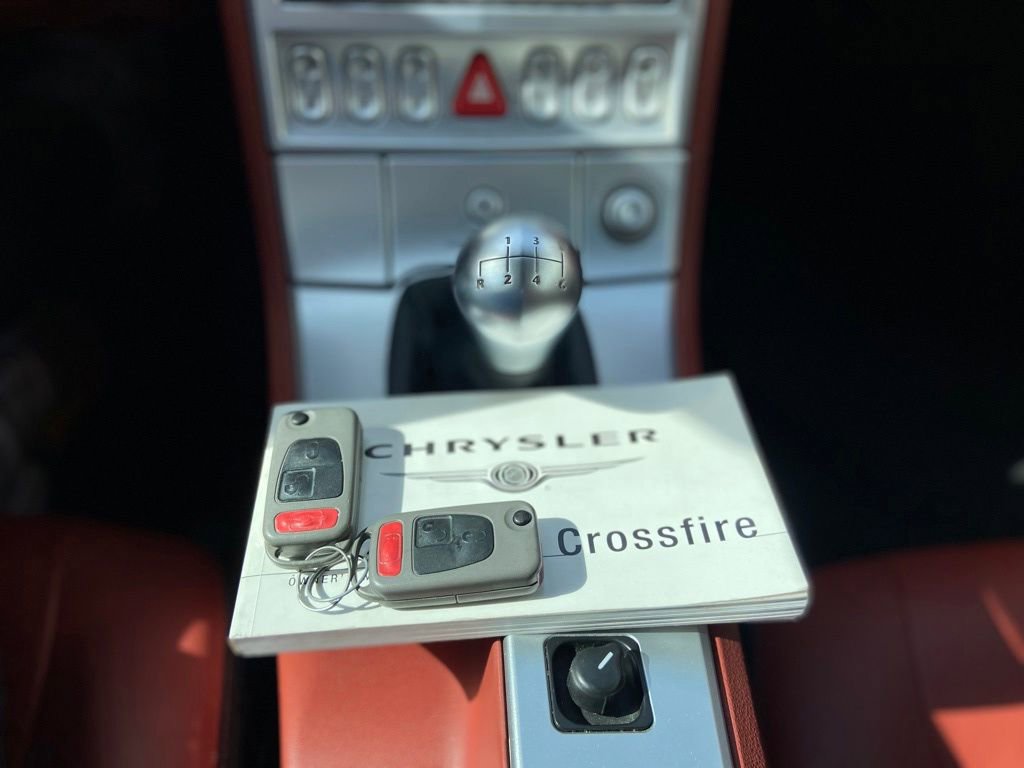 Used 2008 Chrysler Crossfire Limited RWD image 28