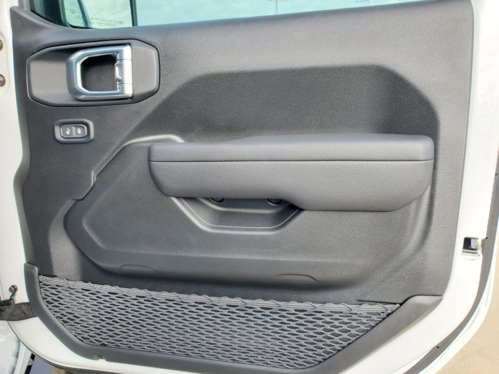 Used 2023 Jeep Gladiator Sport image 25