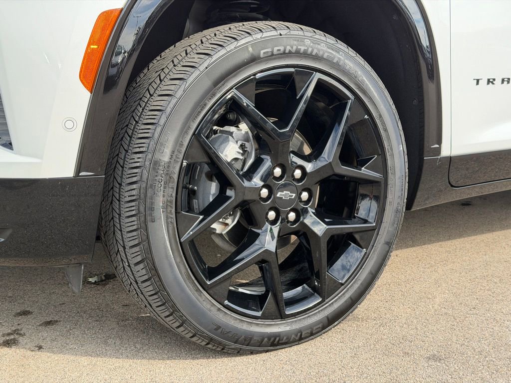 Used 2024 Chevrolet Traverse RS w/ LPO, Floor Liner Package image 31