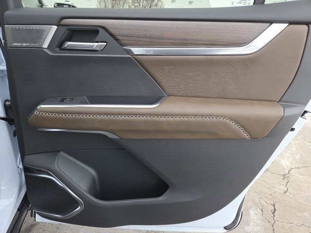 New 2026 GMC Acadia Denali Ultimate w/ LPO, Floor Liner Package image 29