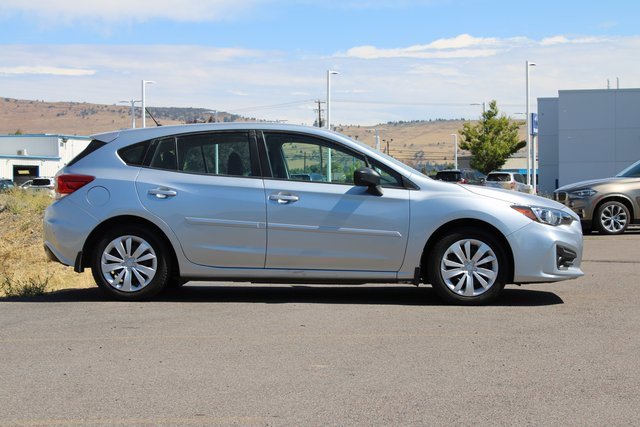 Used 2017 Subaru Impreza 2.0i image 7