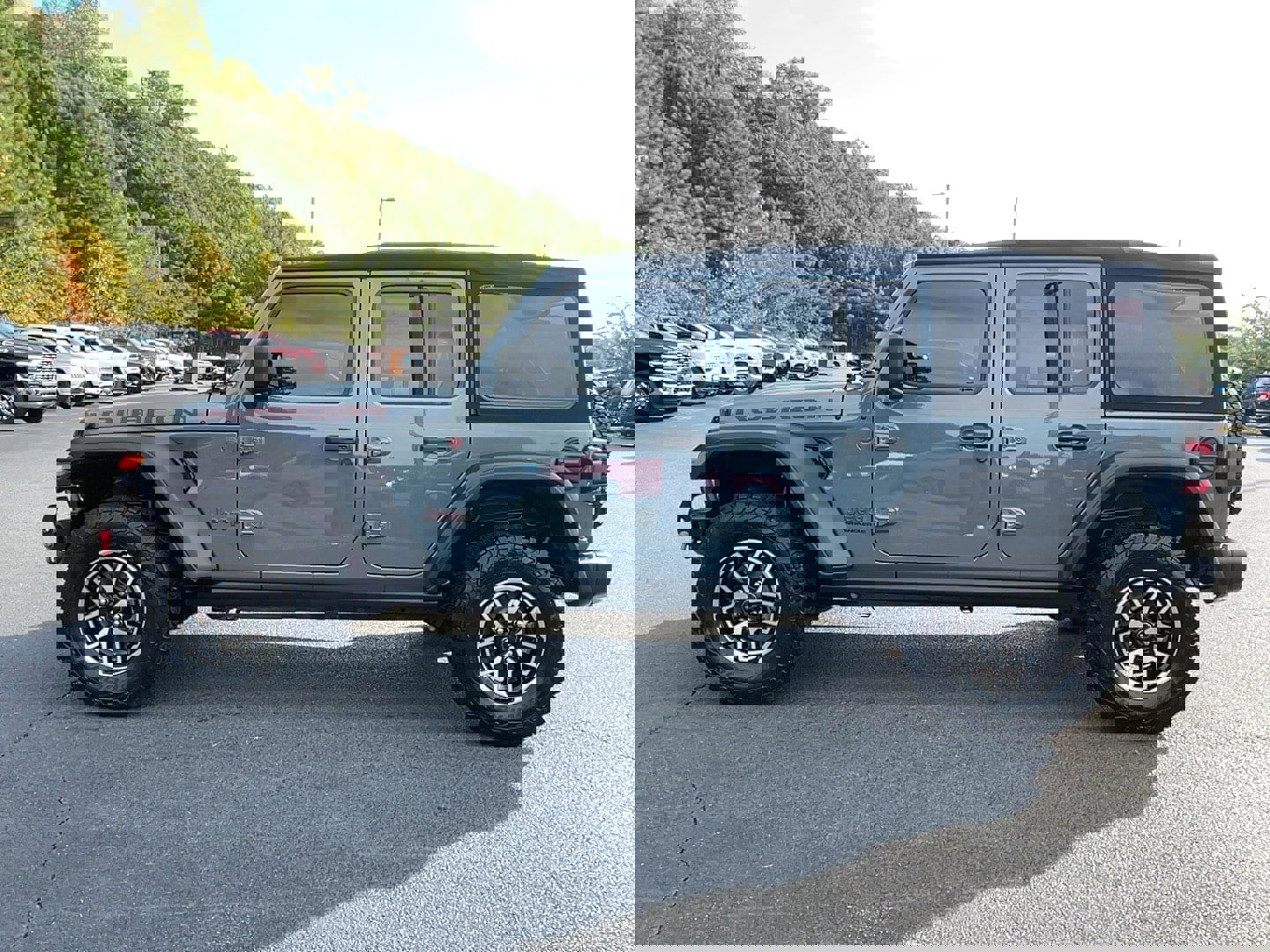 Used 2024 Jeep Wrangler Unlimited Rubicon image 8