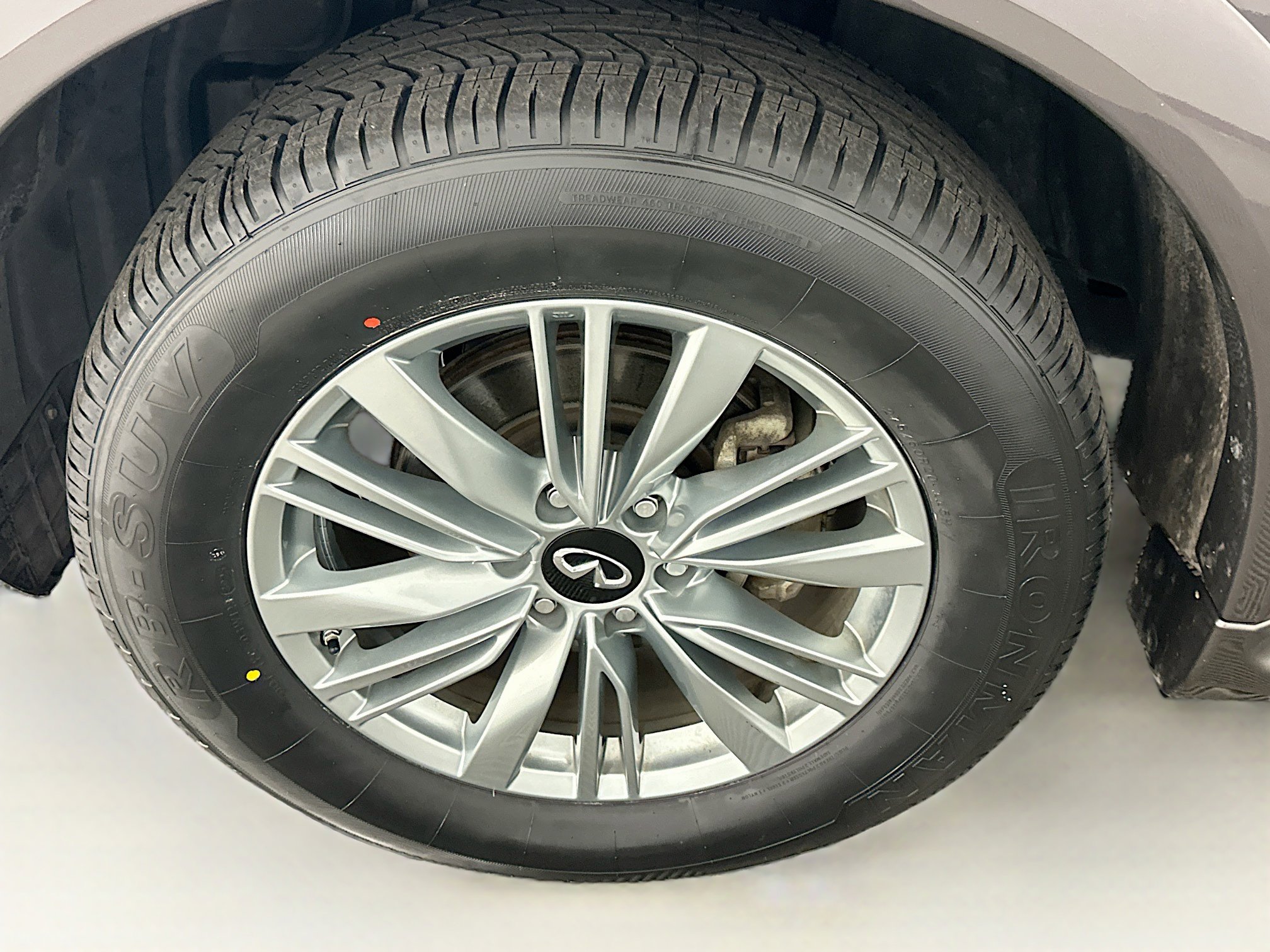 Used 2024 INFINITI QX80 Luxe image 11