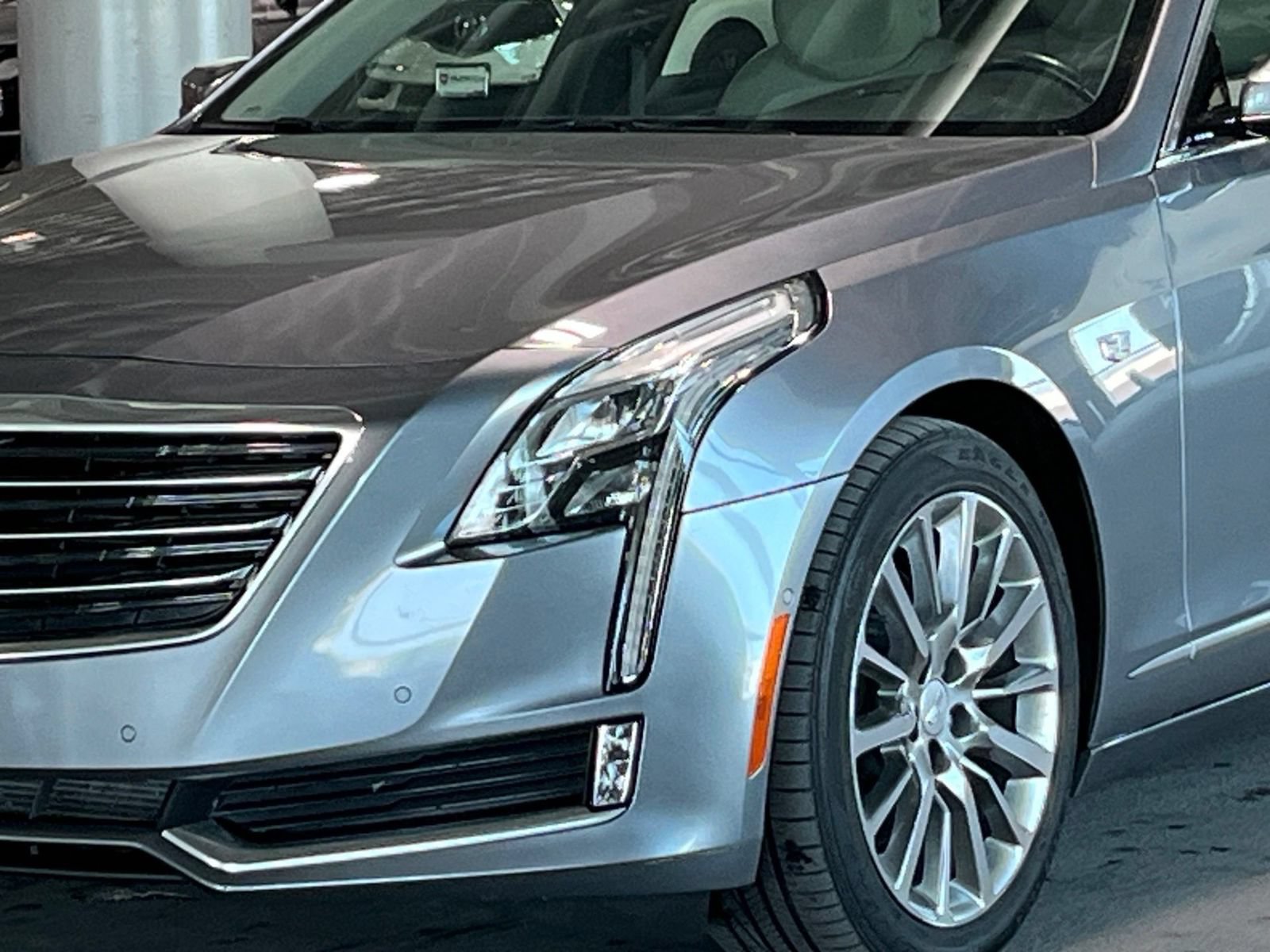 Used 2018 Cadillac CT6 Luxury AWD/4WD image 5