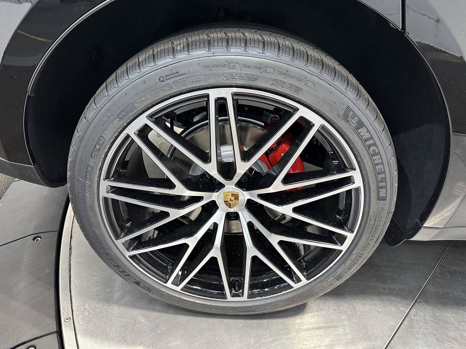 New 2026 Porsche Macan S AWD/4WD image 13