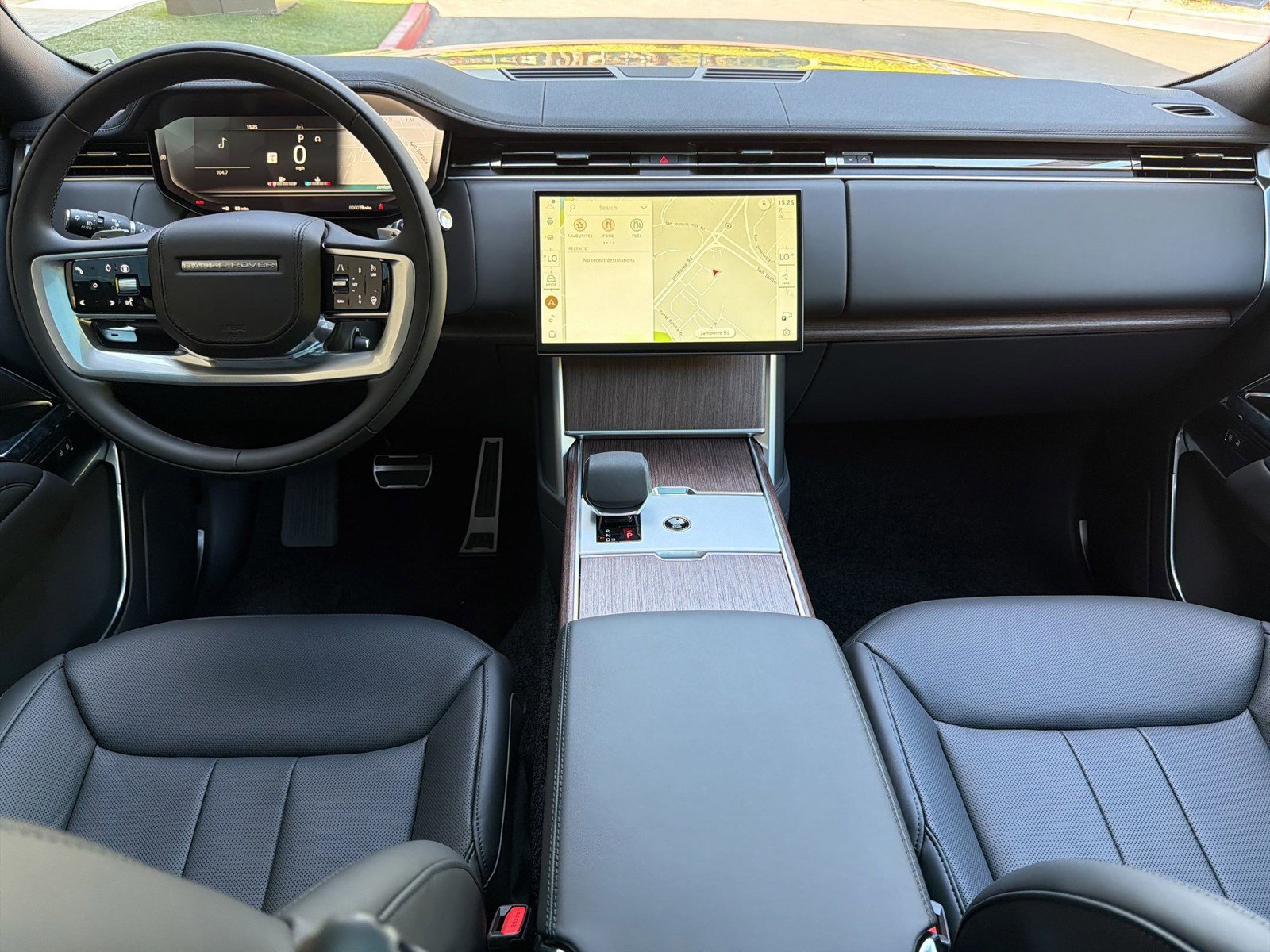 New 2026 Land Rover Range Rover SE image 17