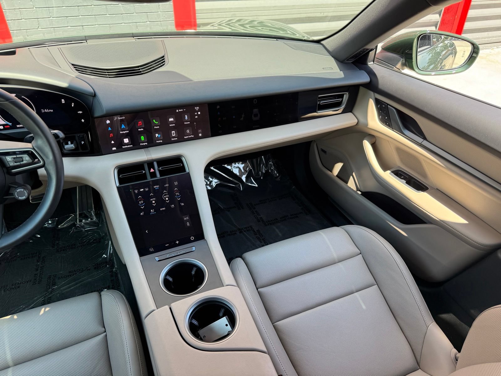 Used 2025 Porsche Taycan RWD image 25