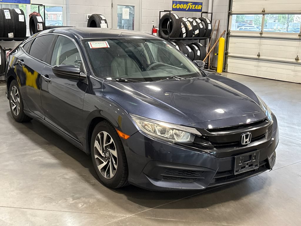 Used 2018 Honda Civic EX image 3