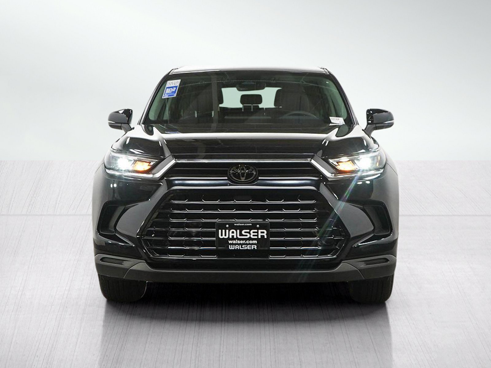 Used 2025 Toyota Grand Highlander AWD image 8