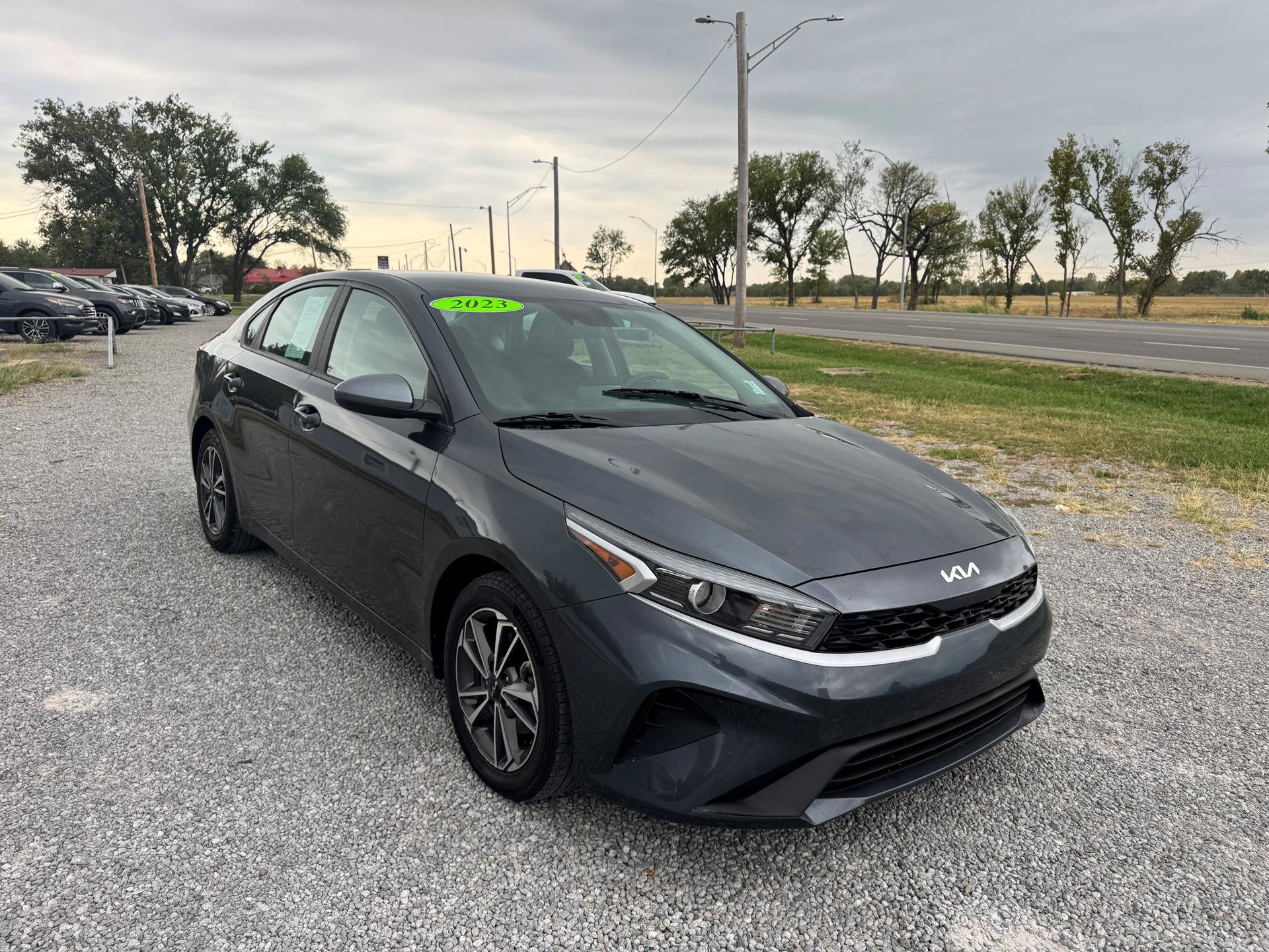 Used 2023 Kia Forte Sedan FWD image 1