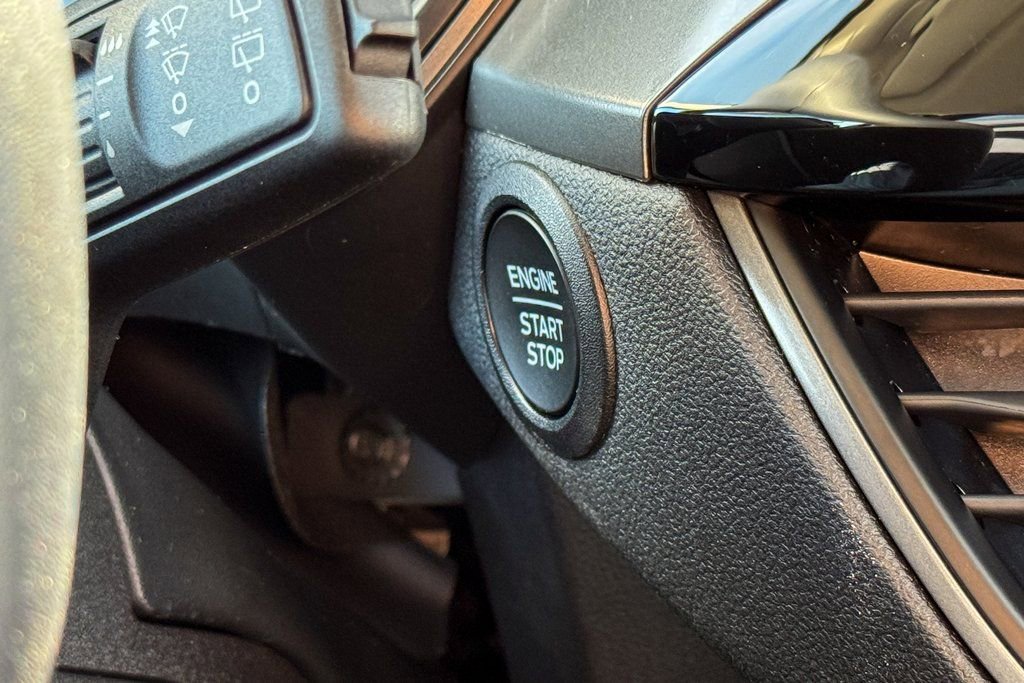 Certified 2024 Ford Escape Active image 24