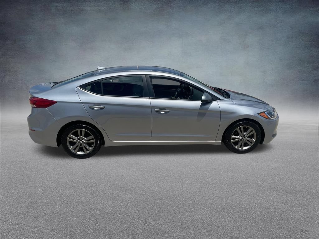 Used 2017 Hyundai Elantra SE FWD image 6