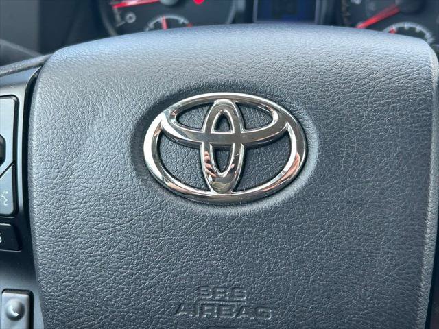 Certified 2023 Toyota Tacoma SR AWD/4WD image 33