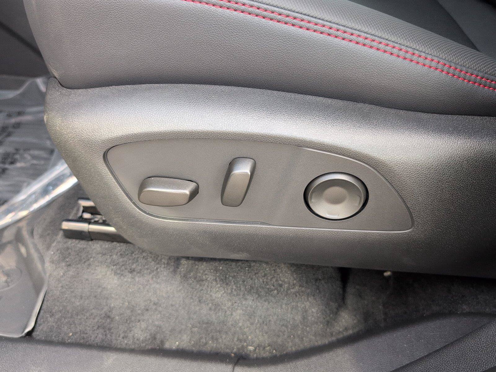 New 2026 Chevrolet Traverse RS w/ LPO, Floor Liner Package FWD image 12