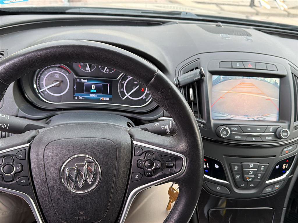 Used 2017 Buick Regal Sport Touring image 17