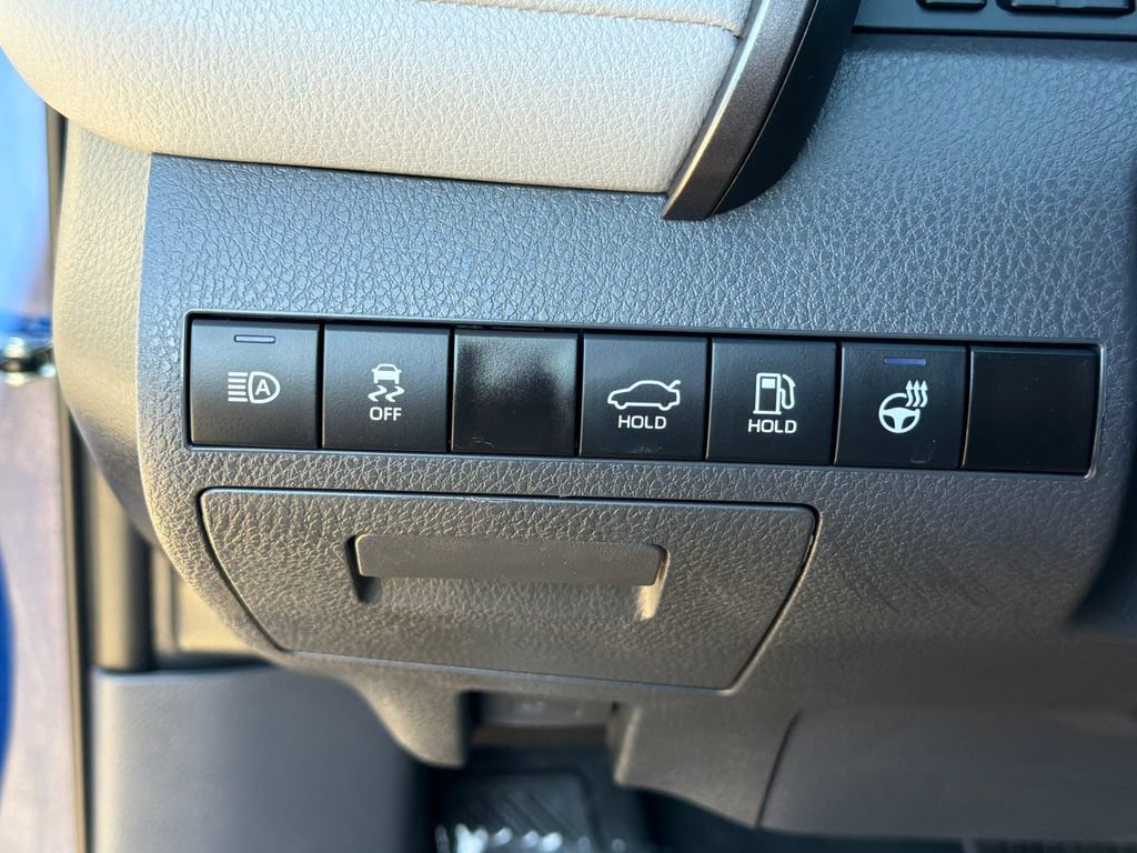 Used 2023 Toyota Camry XSE w/ Cold Weather Package FWD image 21