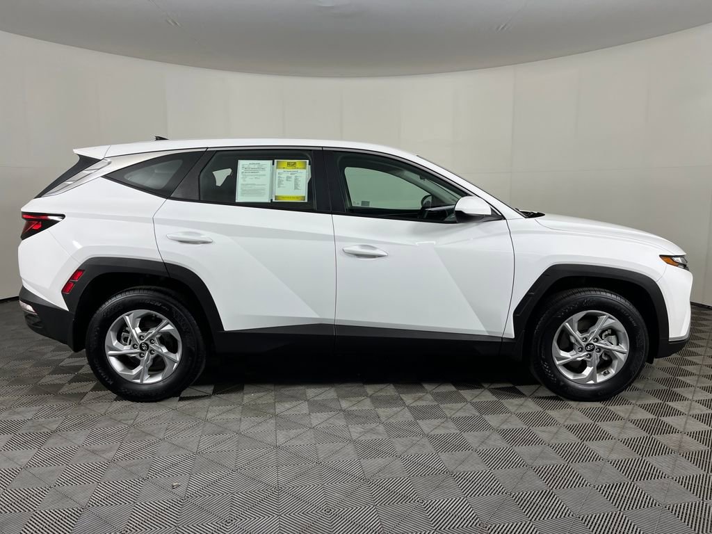 Used 2024 Hyundai Tucson SE AWD/4WD image 5